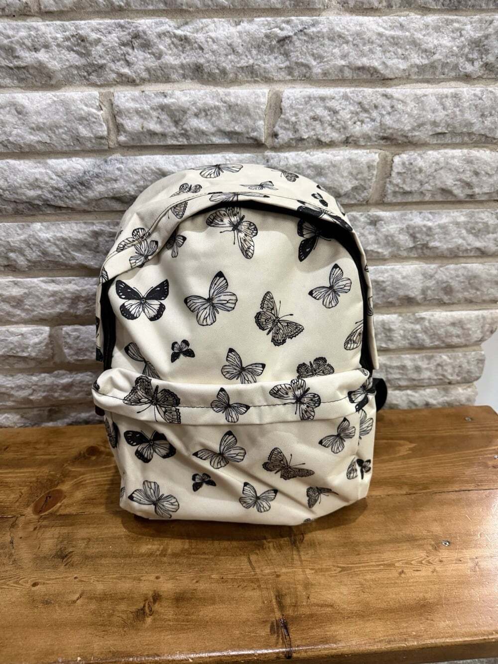 Thirty One Cool For School Backpack Black and white Butterfly Great Condition